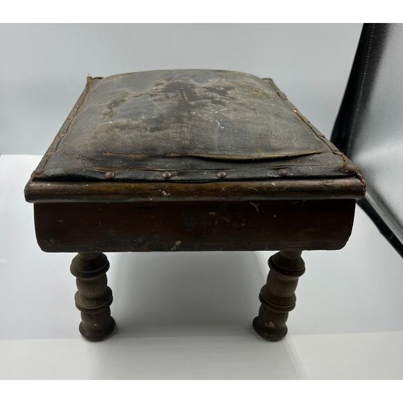 Vintage Primitive MCM Leather Craftsman Style Foot Stool Seat DISTRESSED - Picture 3 of 15